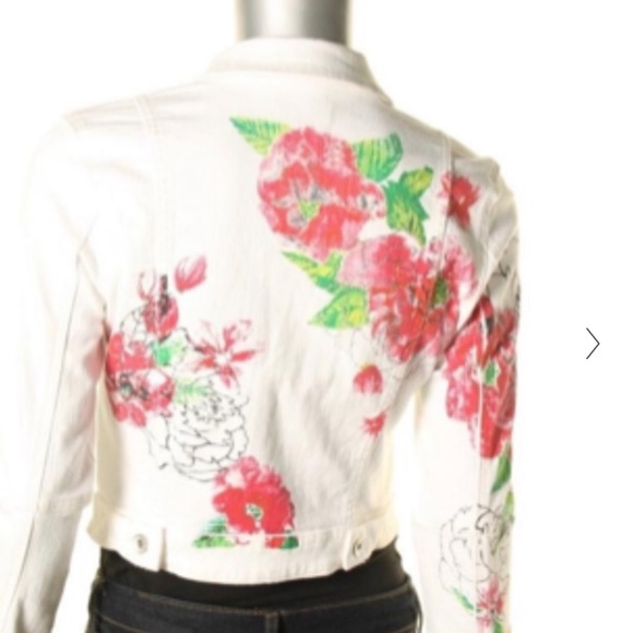 Guess woman’s denim jacket. Size S/P - Picture 9 of 10